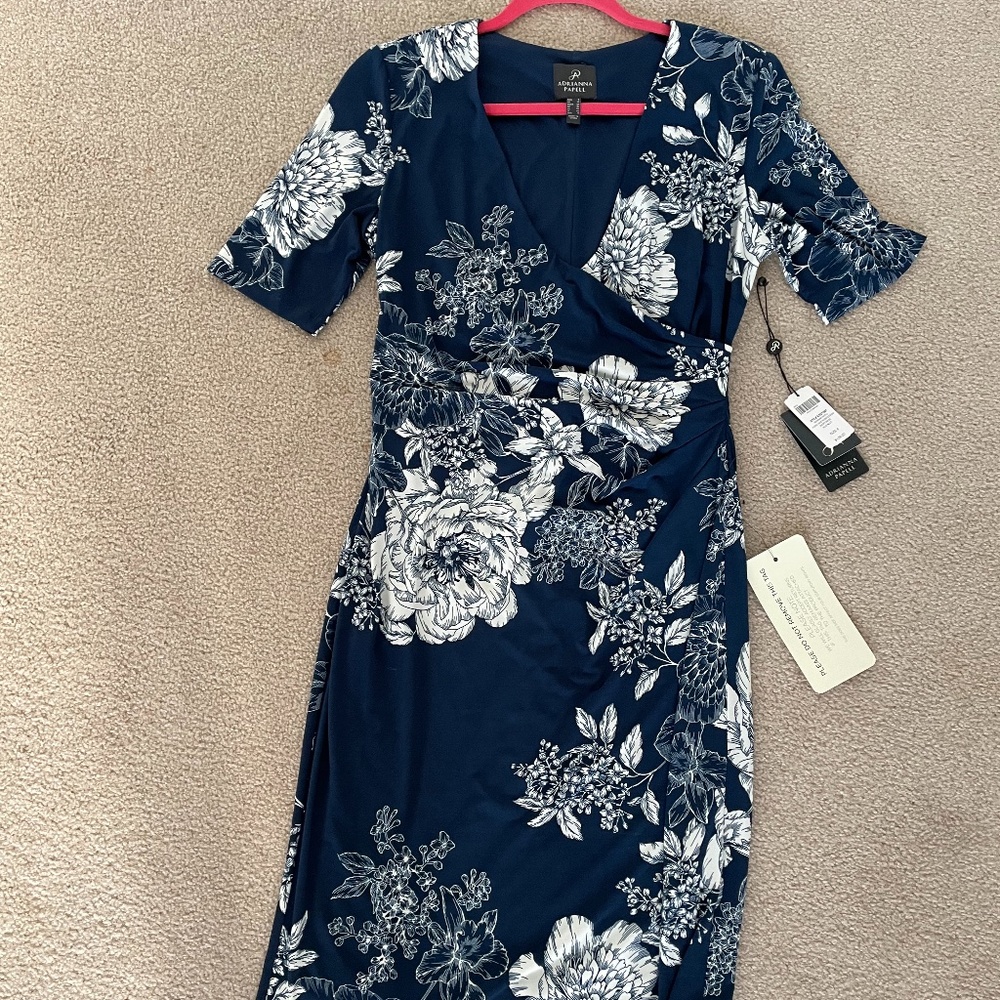 New with tags Adrianna Papell side ruched dress - Picture 2 of 9